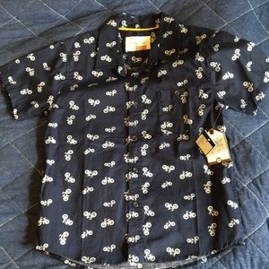 Navy shortsleeved button down. Sovereign Code. NWT